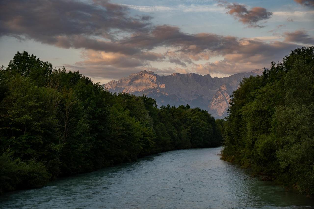 Das Bergquartier - Ferienwohnung Zugspitze โอเบอร์เอา ภายนอก รูปภาพ